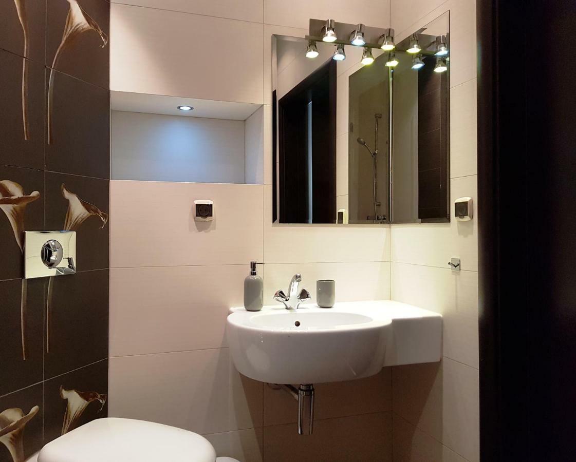 Apartament Apartament "Cleopatra 5" przy Rynku z parkingiem Kielce Zewnętrze zdjęcie