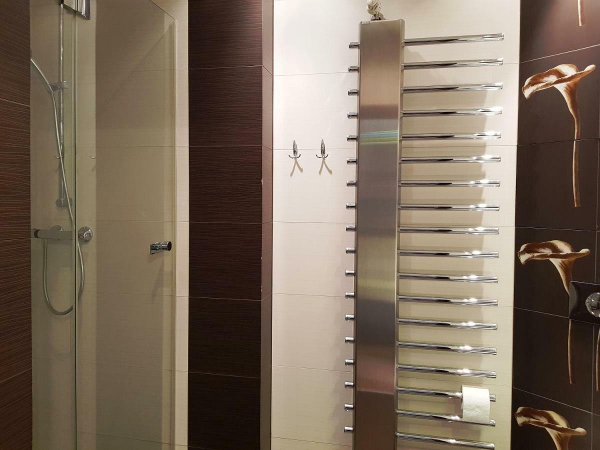 Apartament Apartament "Cleopatra 5" przy Rynku z parkingiem Kielce Zewnętrze zdjęcie